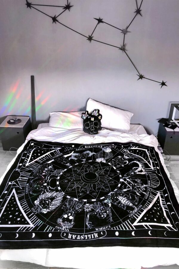 kilZODIAC-BLANKET-B_x1600