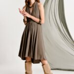 mol1289101449-vestido-de-escote-halter-y-pliegues