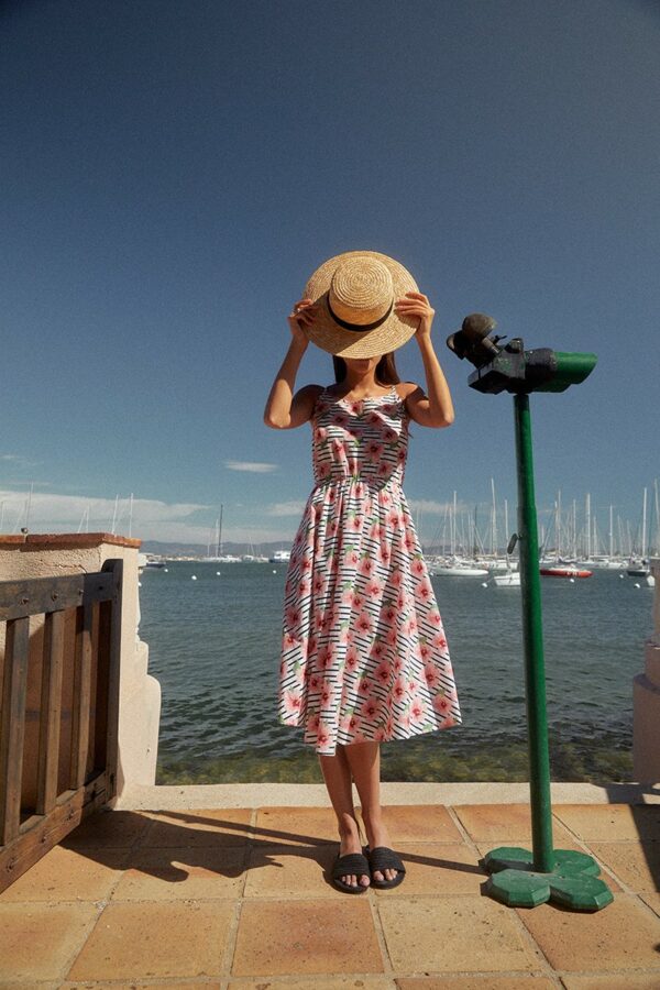 molrayas102675-vestido-de-tirantes-con-estampado