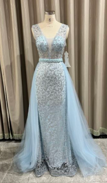 vestido con cola