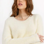 jersey cuello crema