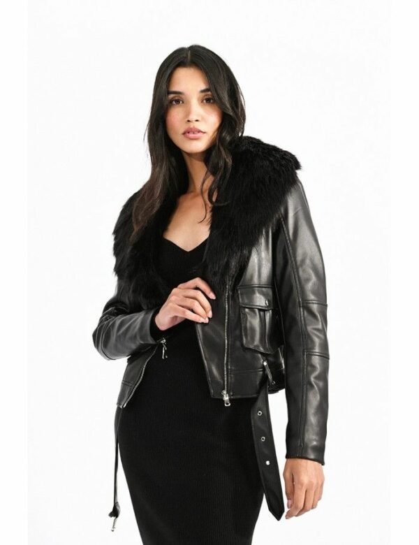 mol1chaqueta-efecto-cuero-con-cuello-de-pelo-y-cinturon