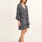 esme0vestido-de-manga-larga-con-estampado-y-volantes-