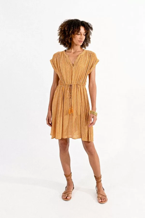 ocrevestido-de-manga-corta-con-estampado-y-lazada-