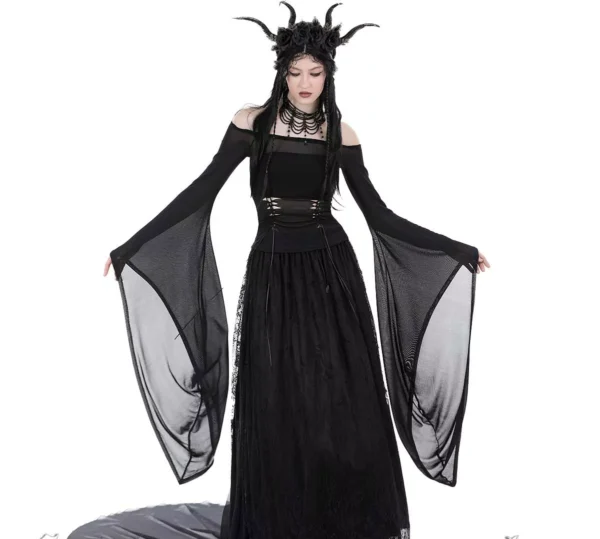 fan542mad-maiden-top.jpg