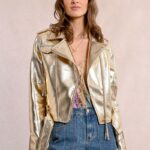 cazadora-motera-en-color-dorado