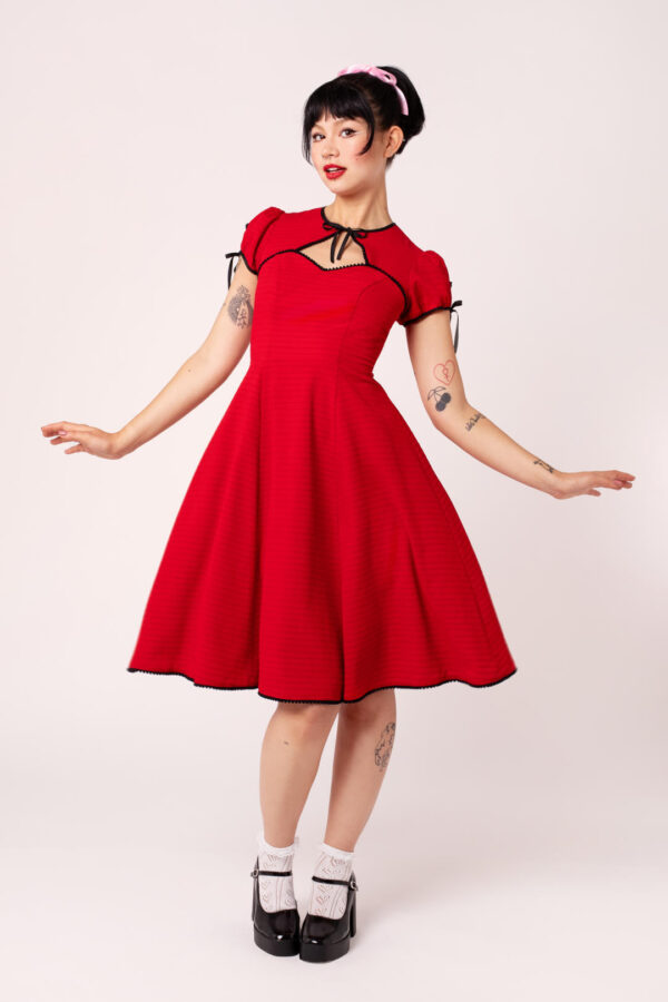 H40451_CASEY_DRESS_RED_001-1080x1620